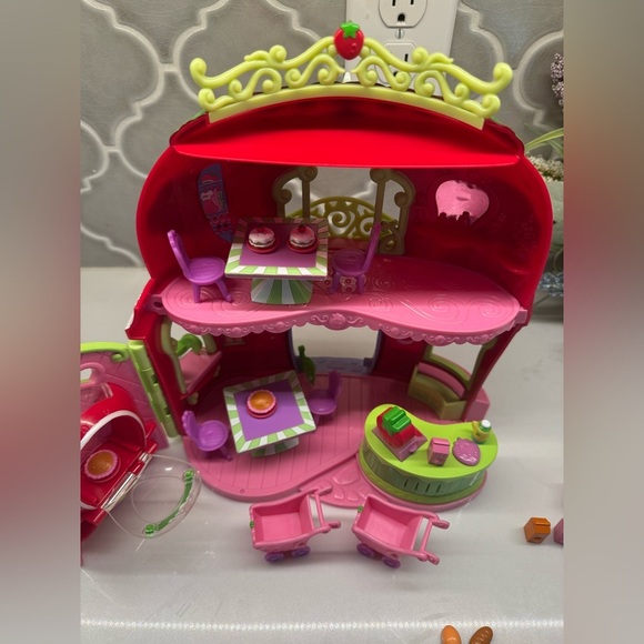 Strawberry Shortcake Bitty Berry Market - Picture 4 of 7